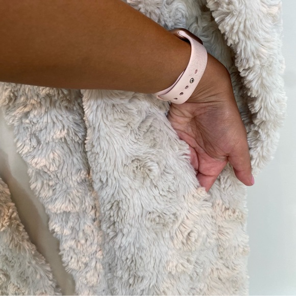 Vintage Faux Fur Textured Cream Jacket Size XS/S By Soma London - Picture 6 of 8